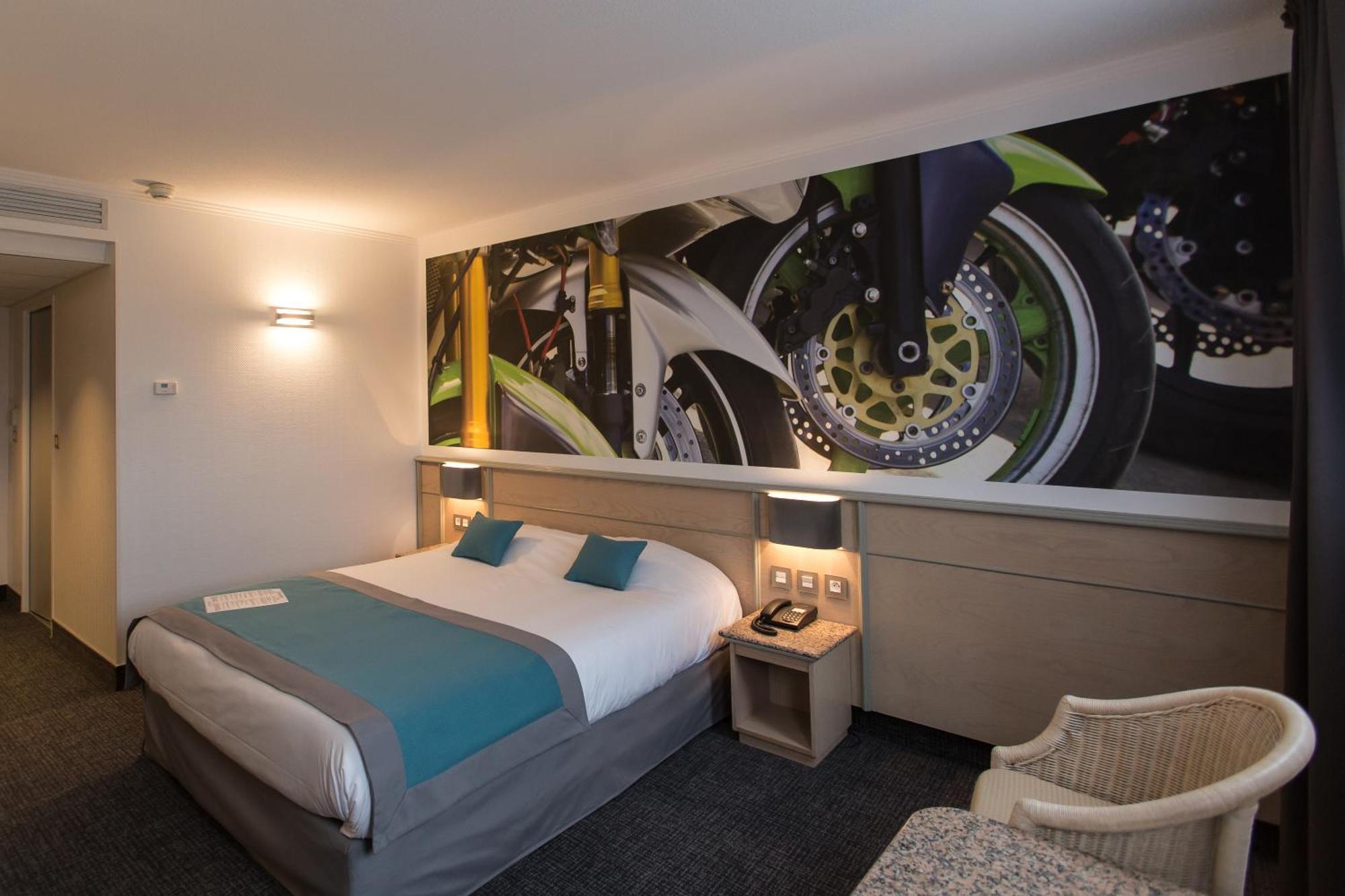 Hotel Le Paddock Magny-Cours Cameră foto